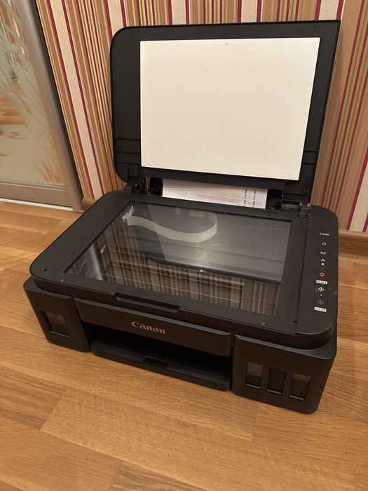 Продам принтер G3400 бу.
