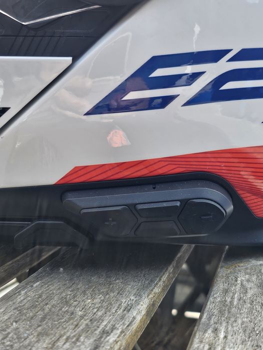 Capacete modular Schubert E2 Defender com intercomunicador Sc2