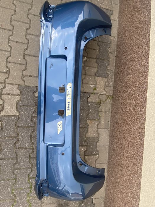 Zderzak  Tylny  tył Toyota Auris ll Lift Kombi