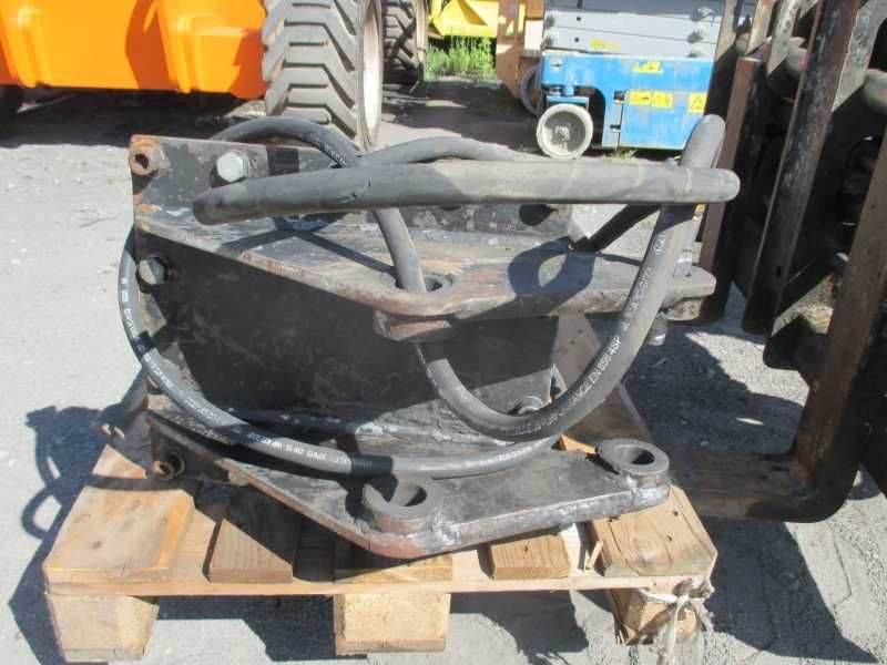 Młot hydrauliczny do koparki JCB CAT Volvo  MONTABERT SC36
