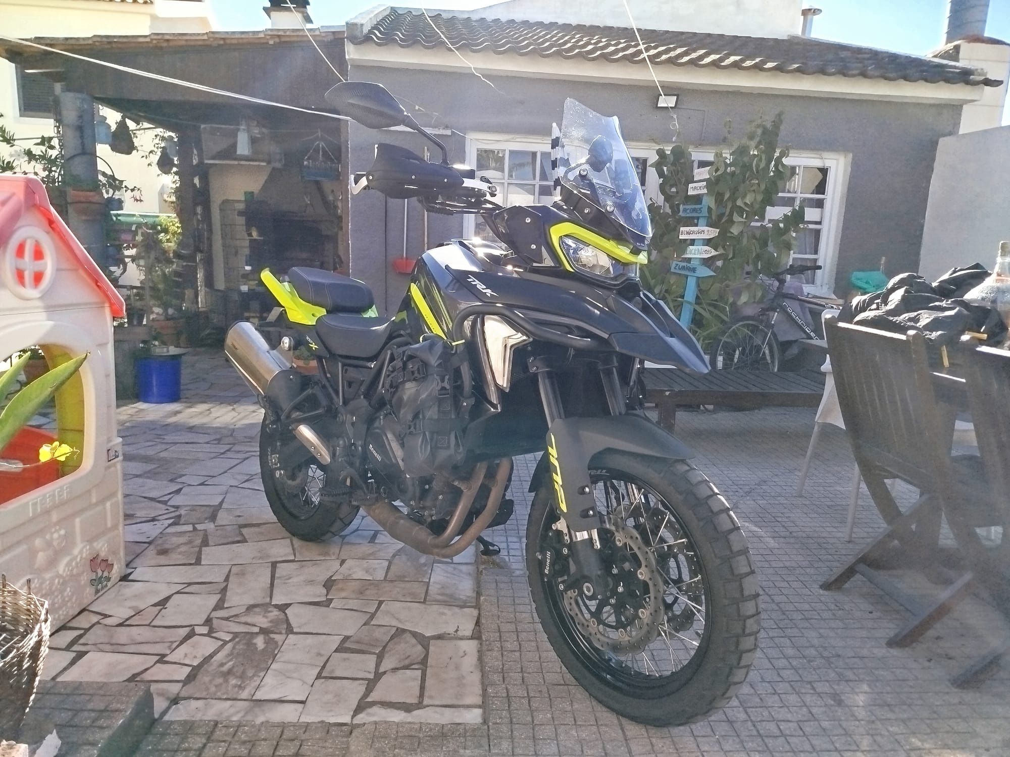 Vendo Benelli Trk702X