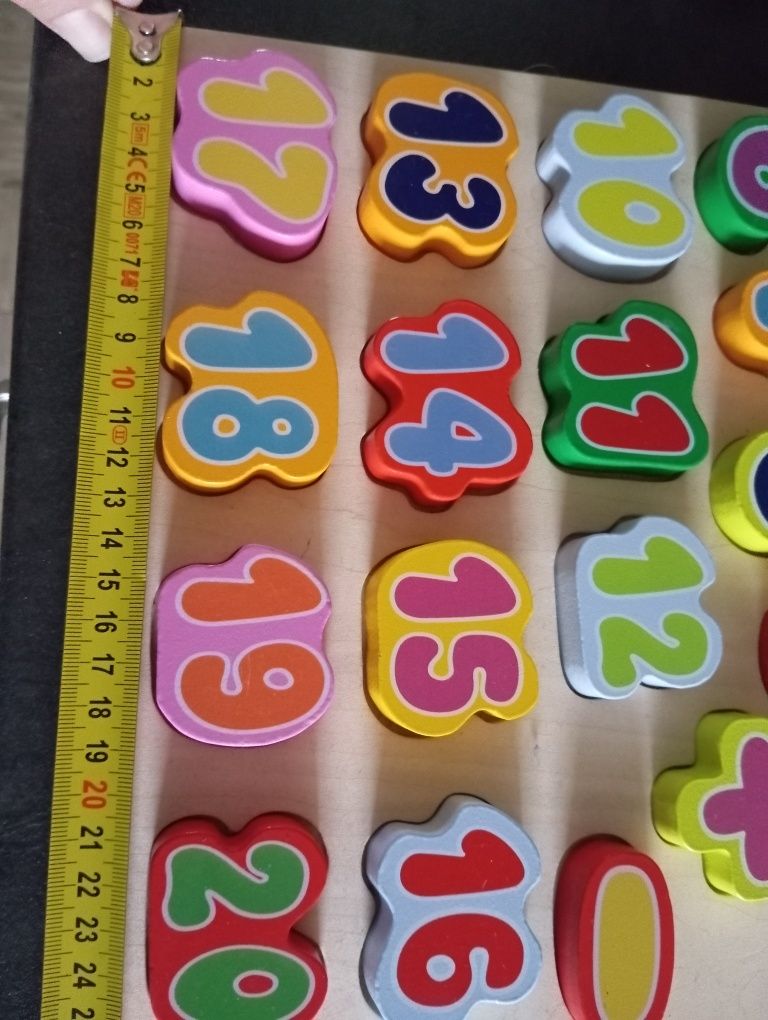 Zabawka logiczna, drewniana , puzzle , cyferki
