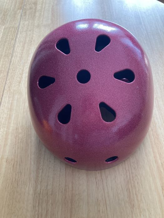 Kask rowerowy różowy z brokatem na rolki dziecięcy