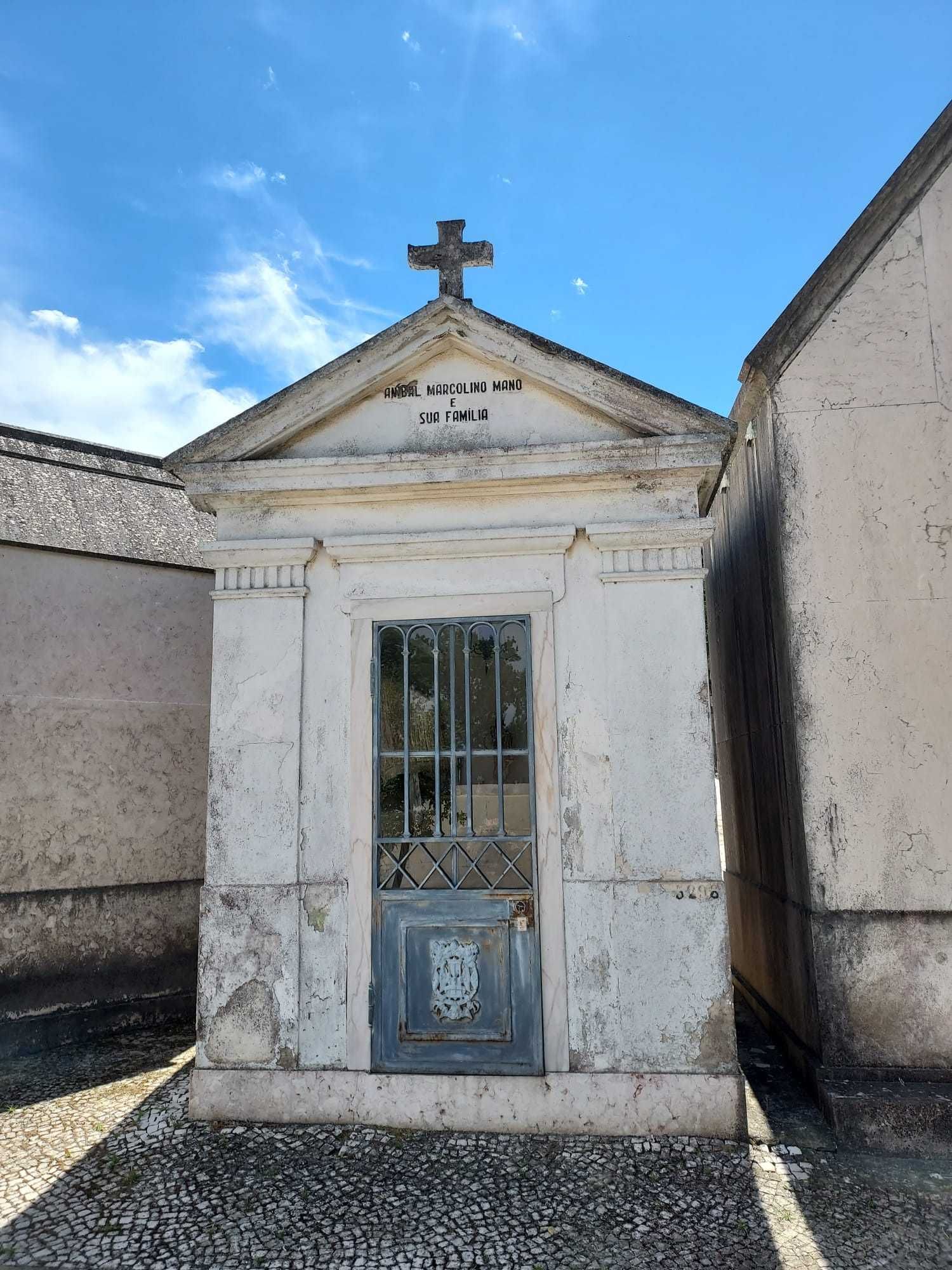 Jazigo Alto de São João