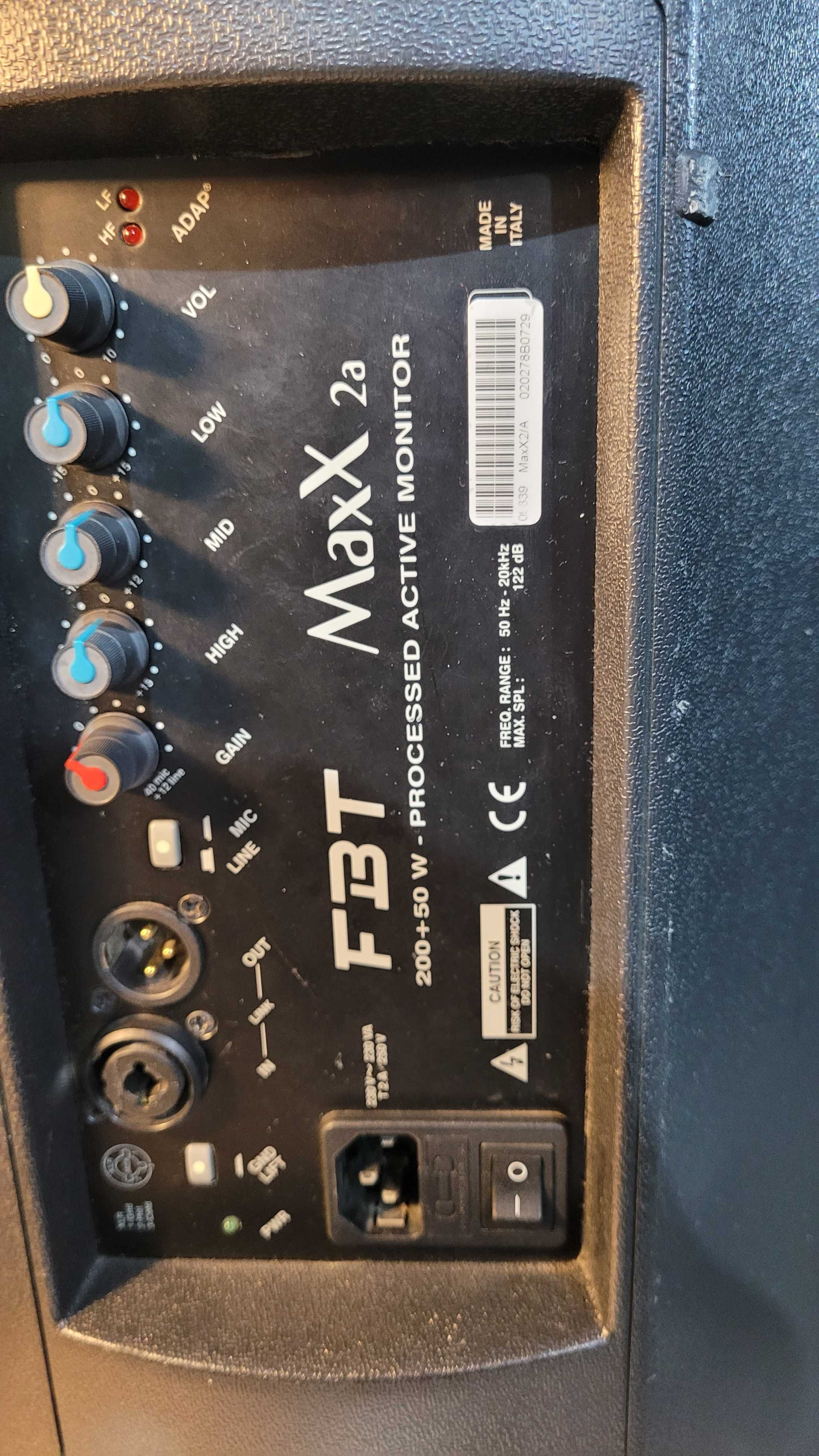 FBT MaxX2a kolumny aktywne 10" 250W. + pokrowce Stan BDB!