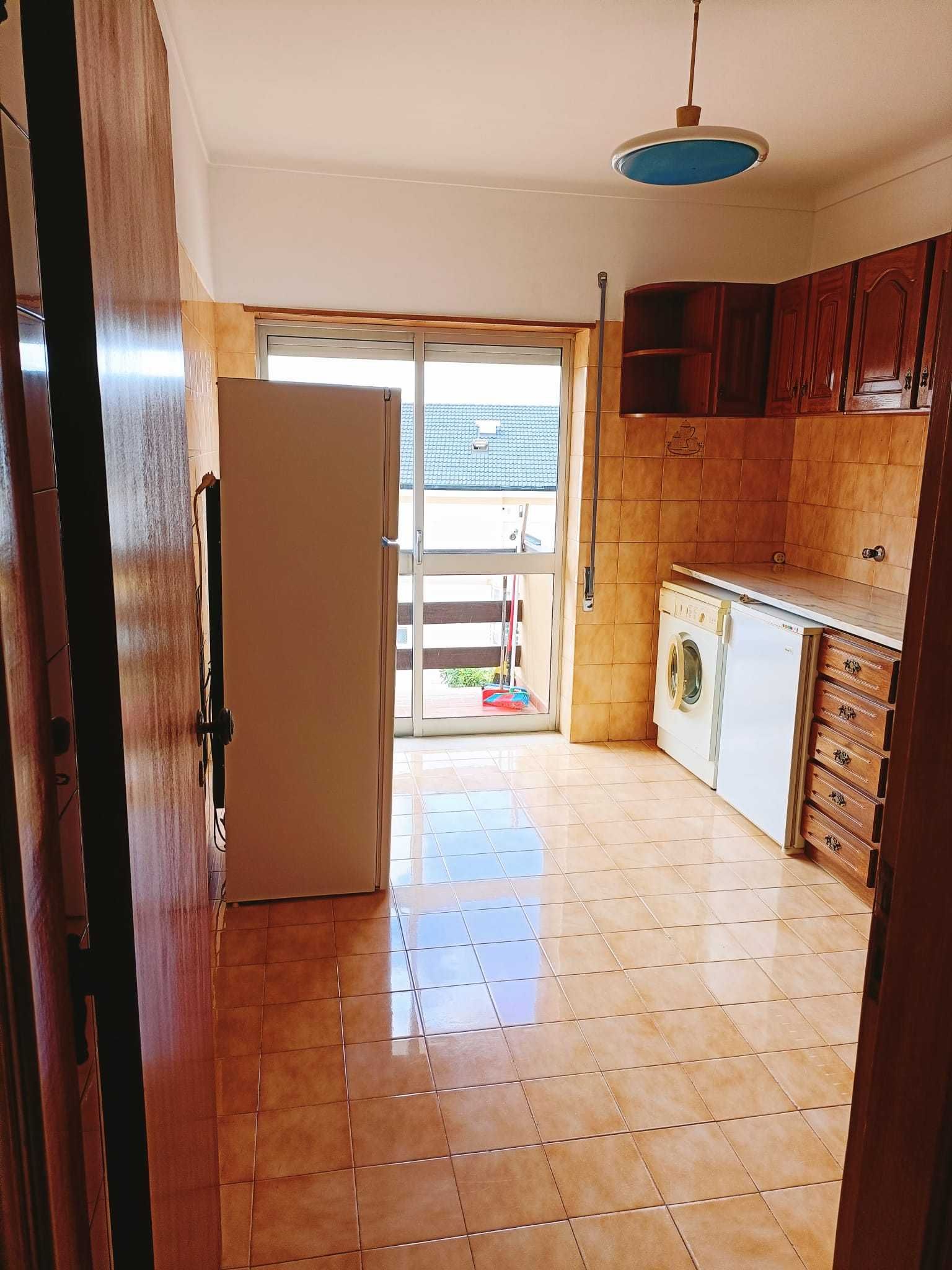 Apartamento T1  com garagem - São Martinho do Bispo, Coimbra