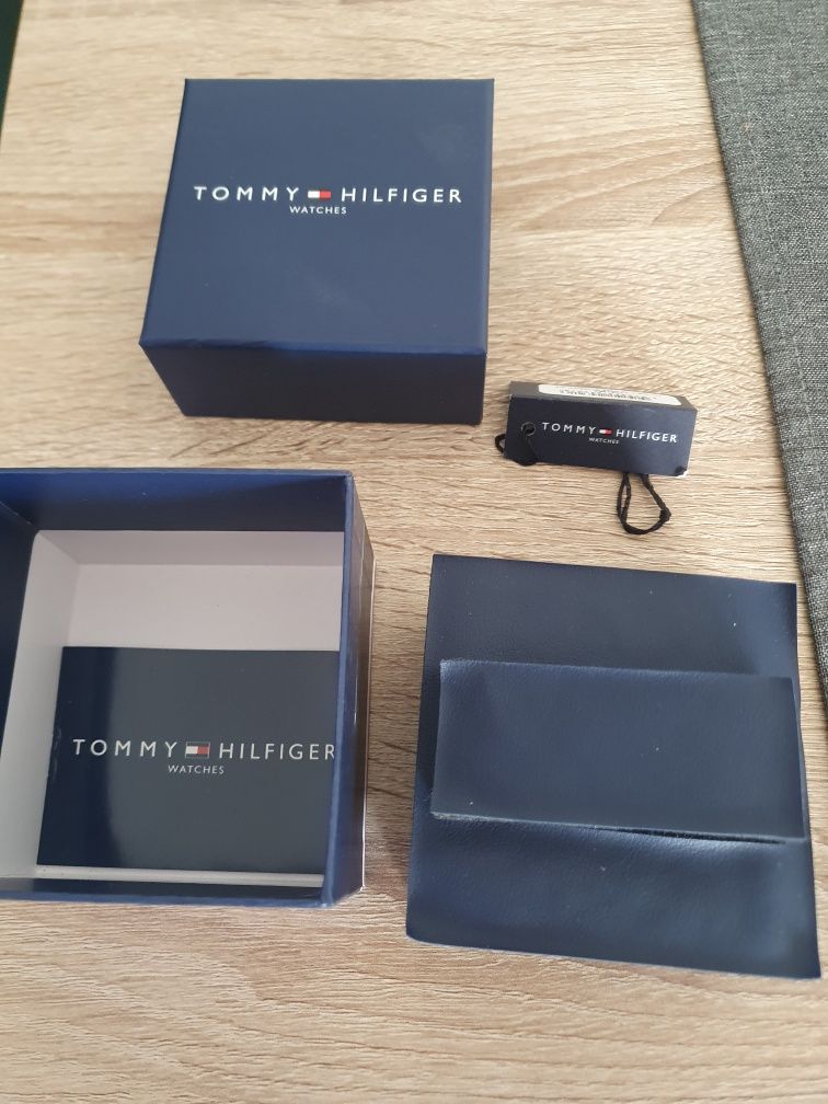 Pudelko Tommy Hilfiger zegarek