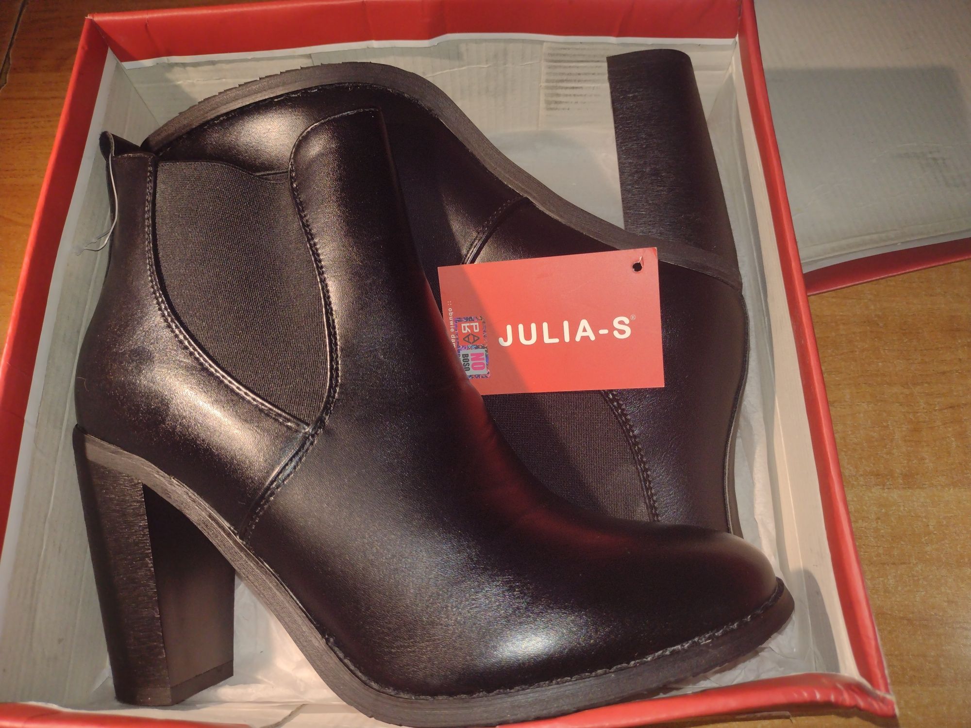 Buty na słupku 41, botki Julia-S