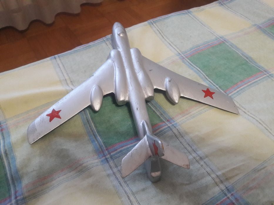 Игрушка советская модель самолет