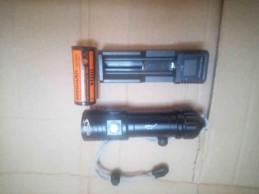 latarka nurkowa 1200lumenow