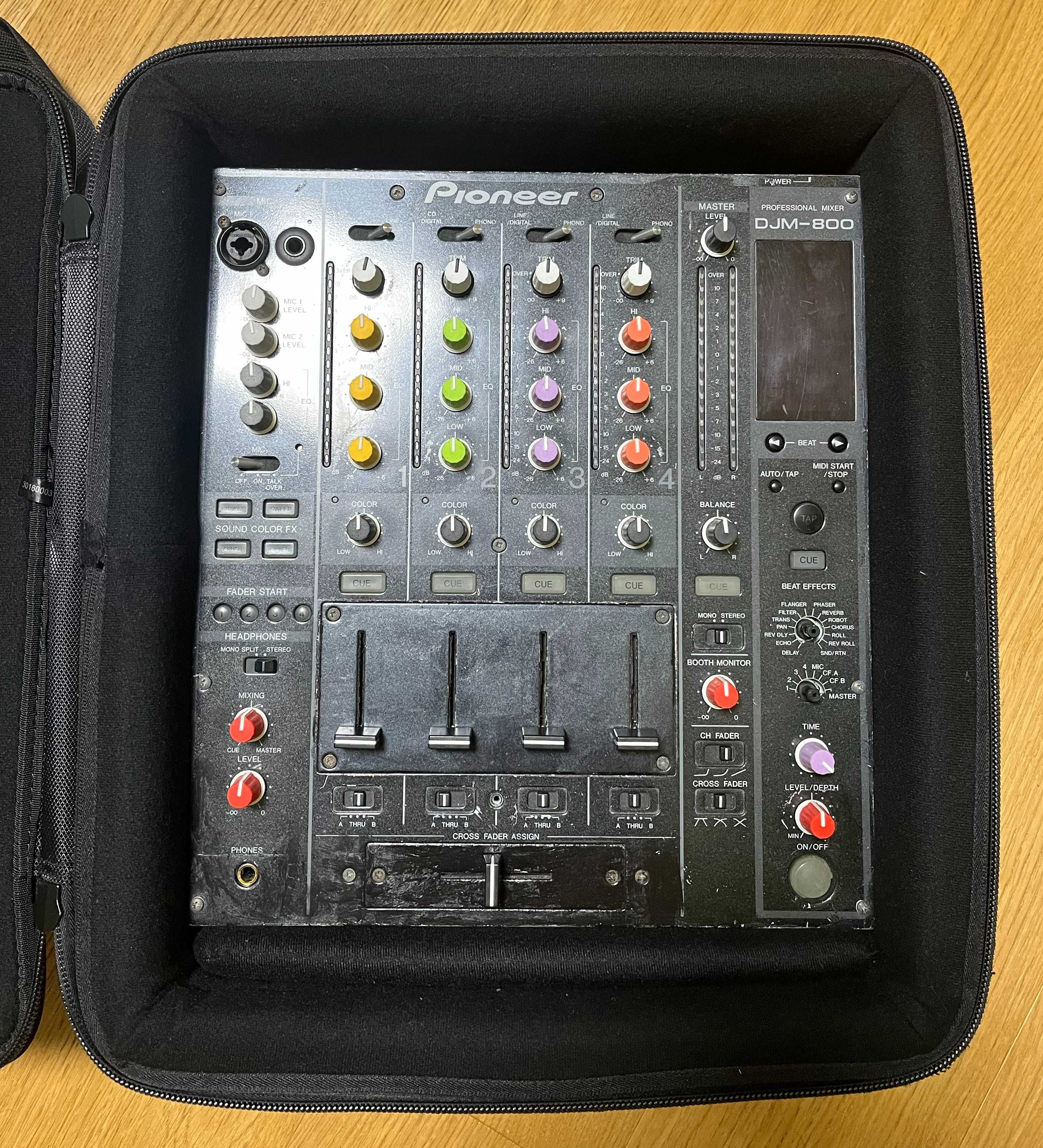 Сумка UDG Ultimate CD Player/ Mixer Bag Large MK2