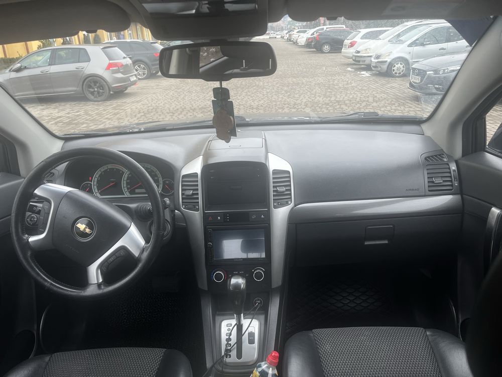 Автомобіль