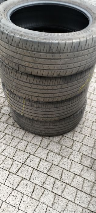 Bridgestone turanza 215/55/18 lato