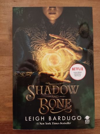 Shadow and Bone livro