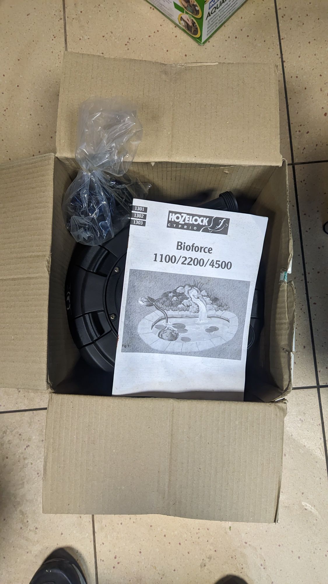 Nowy ciśnieniowy filtr do oczka wodnego Hozelock Bioforce 2200