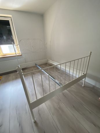 Łóżko białe IKEA leirvik metalowe hemnes 140x200