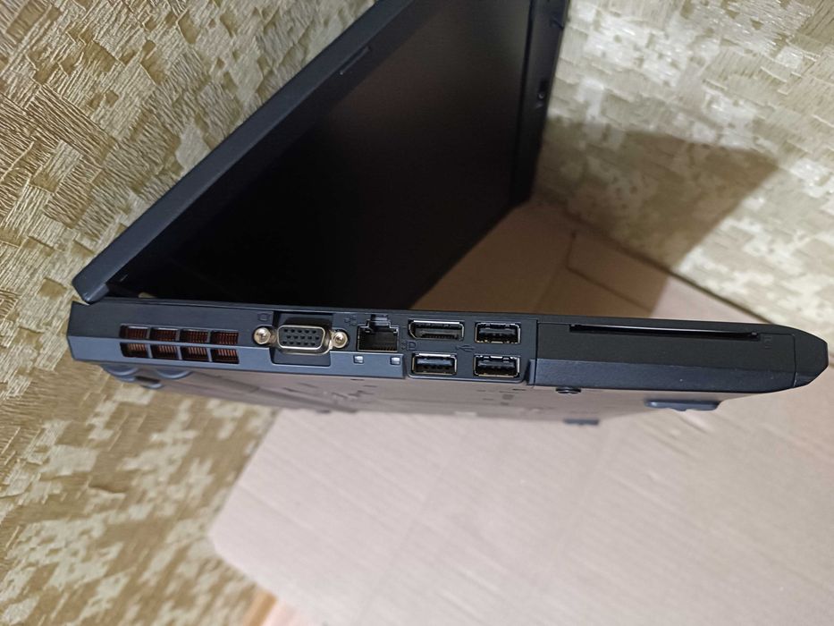 Ноутбук Lenovo ThinkPad T410 / 14" / Intel Core i5 / 8 Gb / 320 Gb