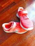 Tênis da Nike rosa choque