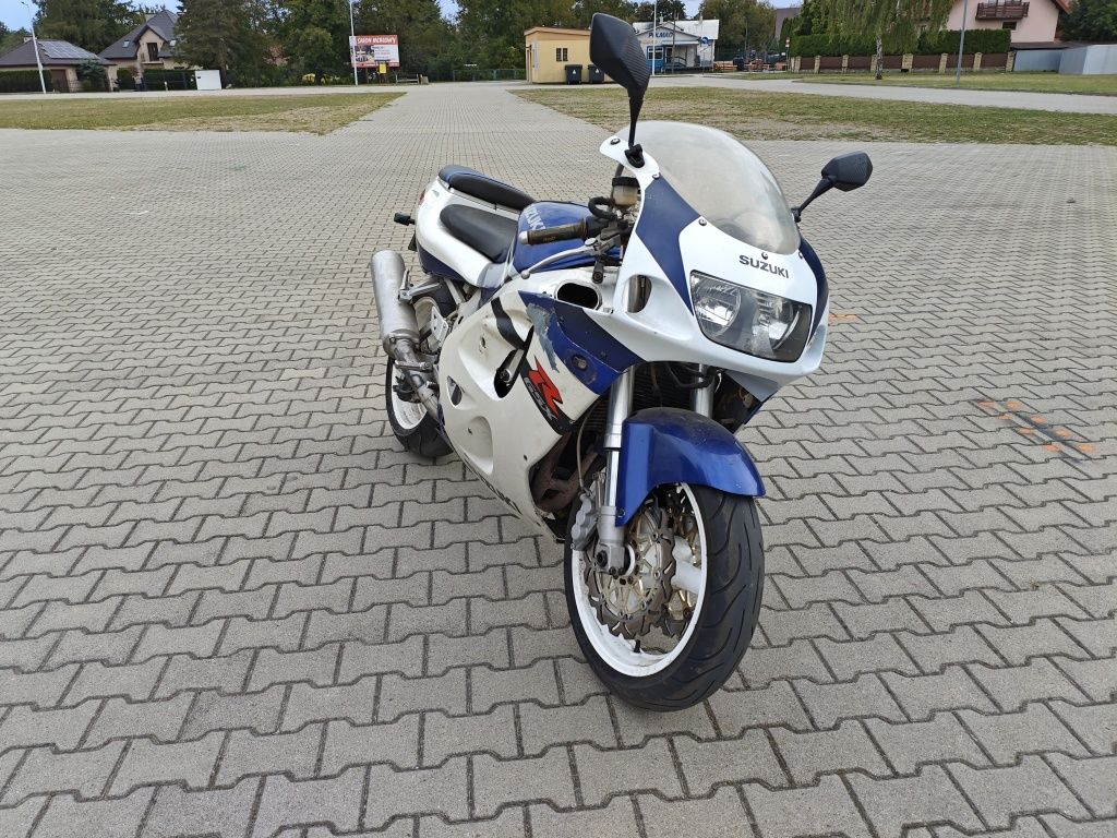 Suzuki GSX-R 750 SRAD 1997r. do niewielkich poprawek