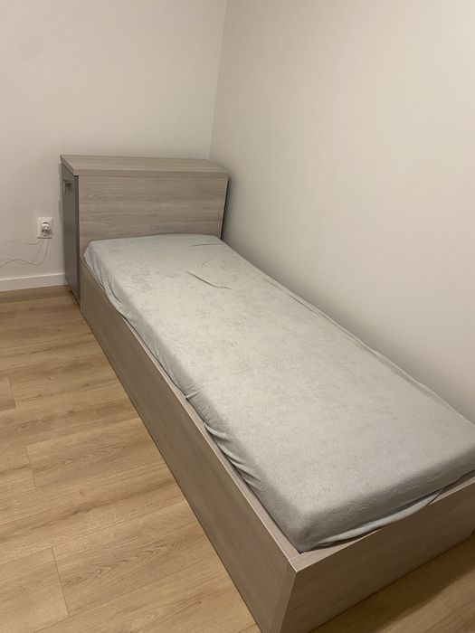 Sprzedam szare łóżko