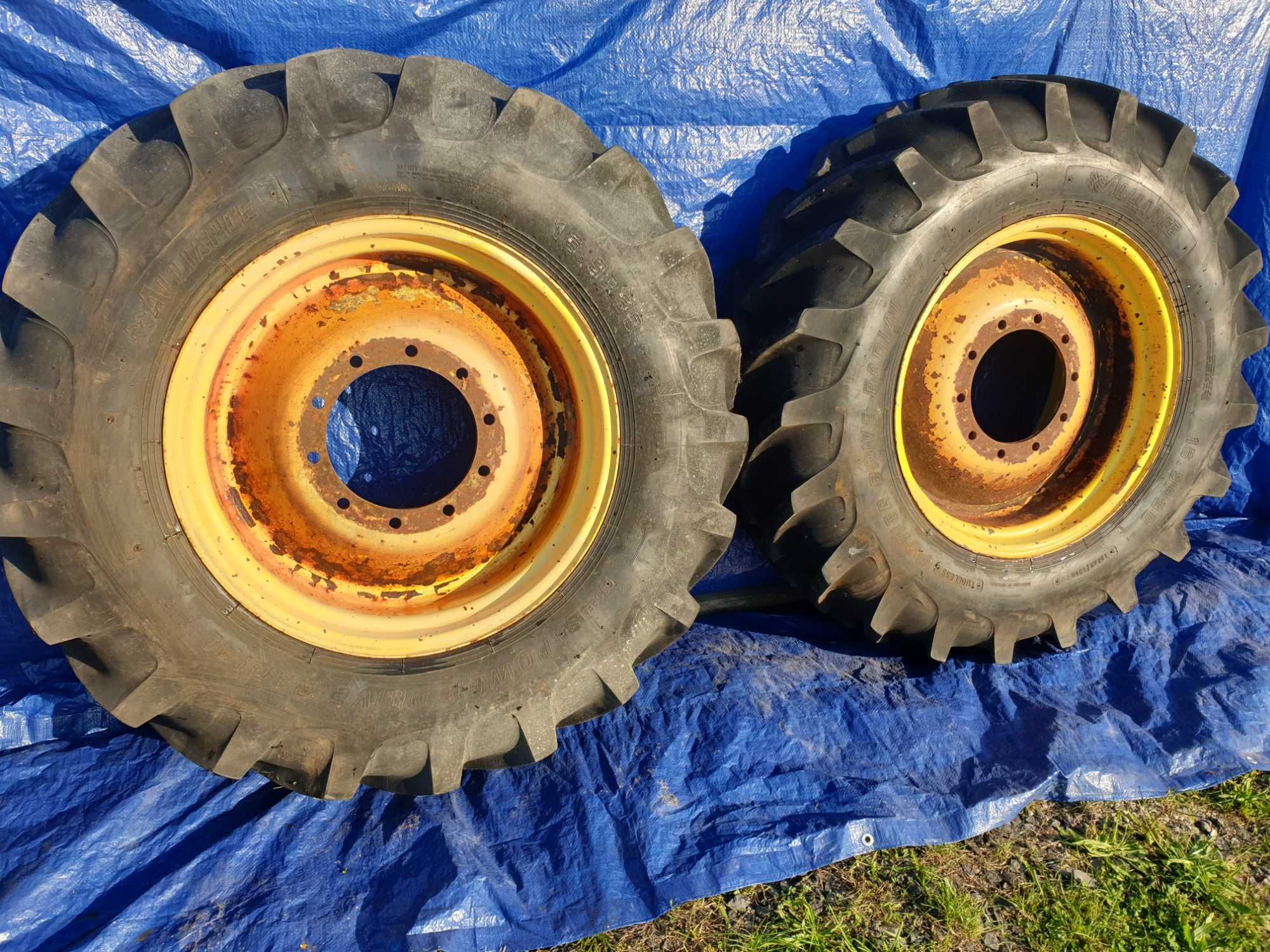 Opony koła John Deere 16.9 R 30 R30 Alliance Felgi 15x30 420/85