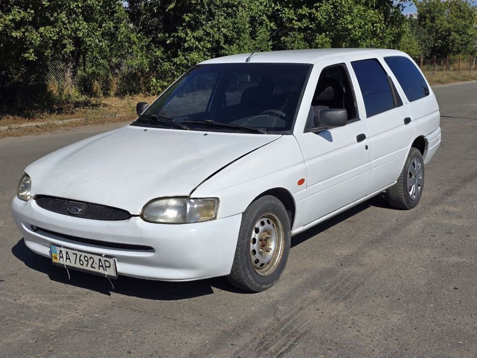 Ford Escort (Форд Ескорт)