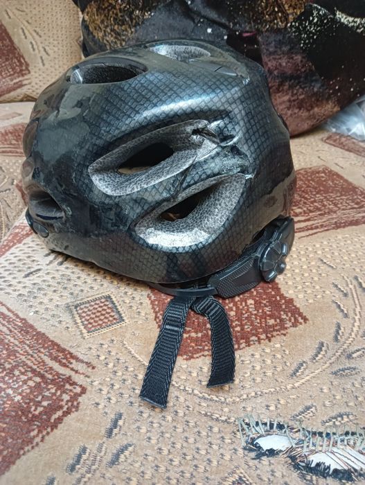 Kask rowerowy  53-58 cm