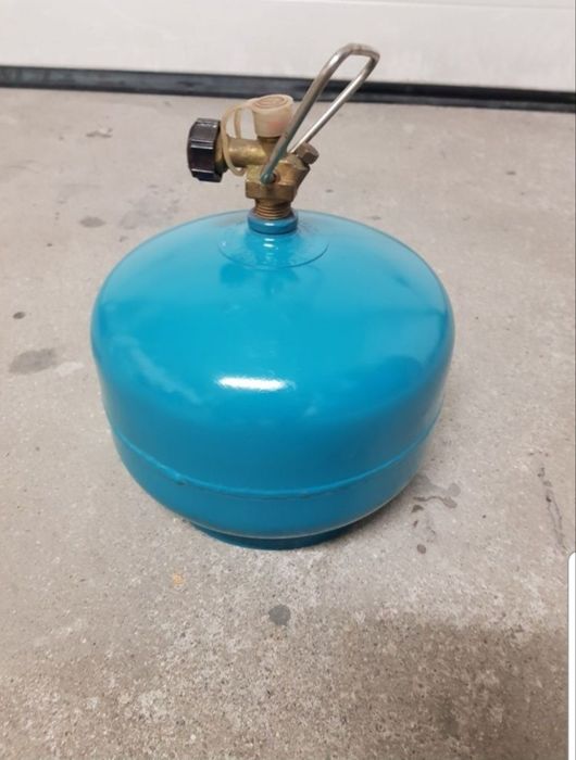 Butla turystyczna 2 kg pełna