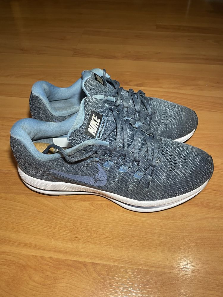 Кроссовки Nike Zoom Vomero 12