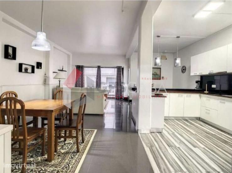 Apartamento T1+1 em Santa Cruz, Praia da Vitória