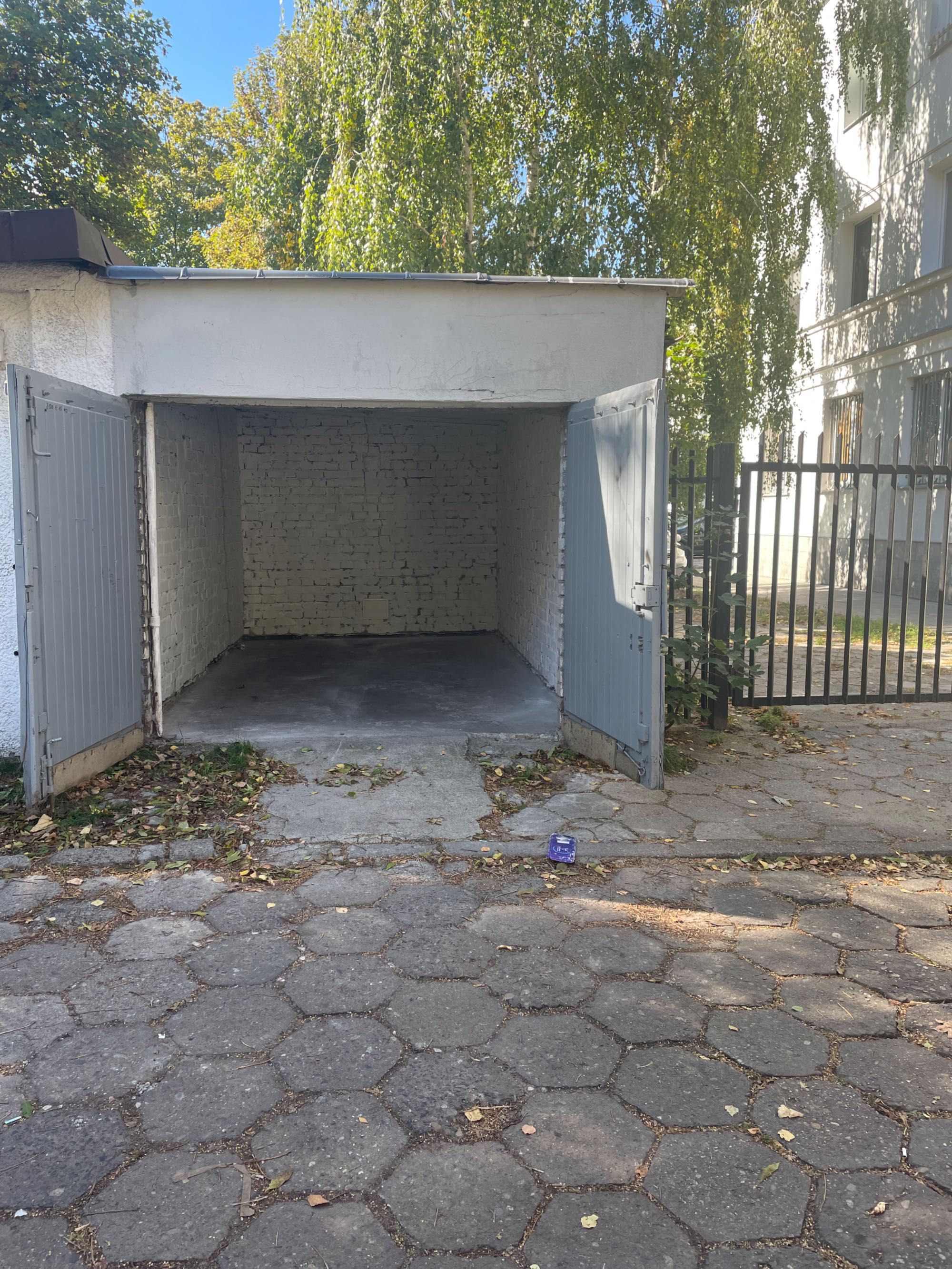 Garaż na starym Mokotowie