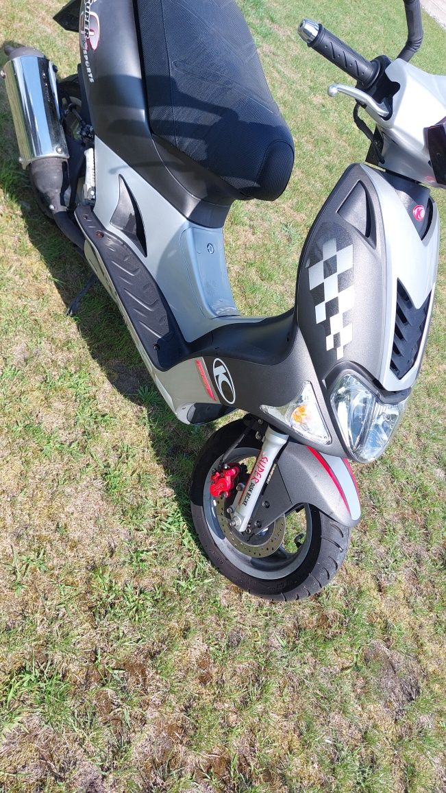 Kymco Super 9 2t lc