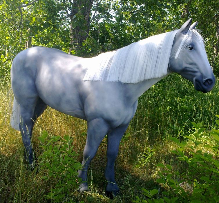 Figura Kon 190x250cm waga 70kg