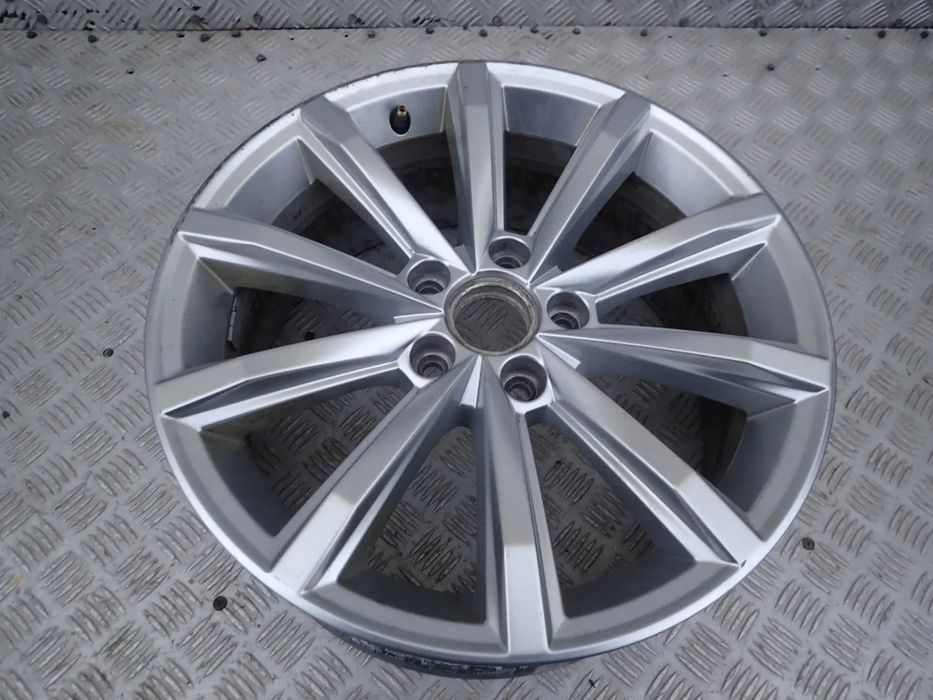 FELGA ALUMINIOWA VW PASSAT B8 3G0 TIGUAN 7x17 ET40 3G0601025BP