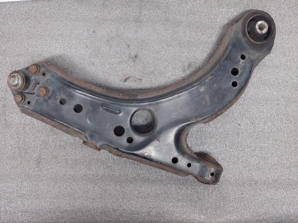 Braço de suspensão frente esquerdo SEAT Leon (1M1)