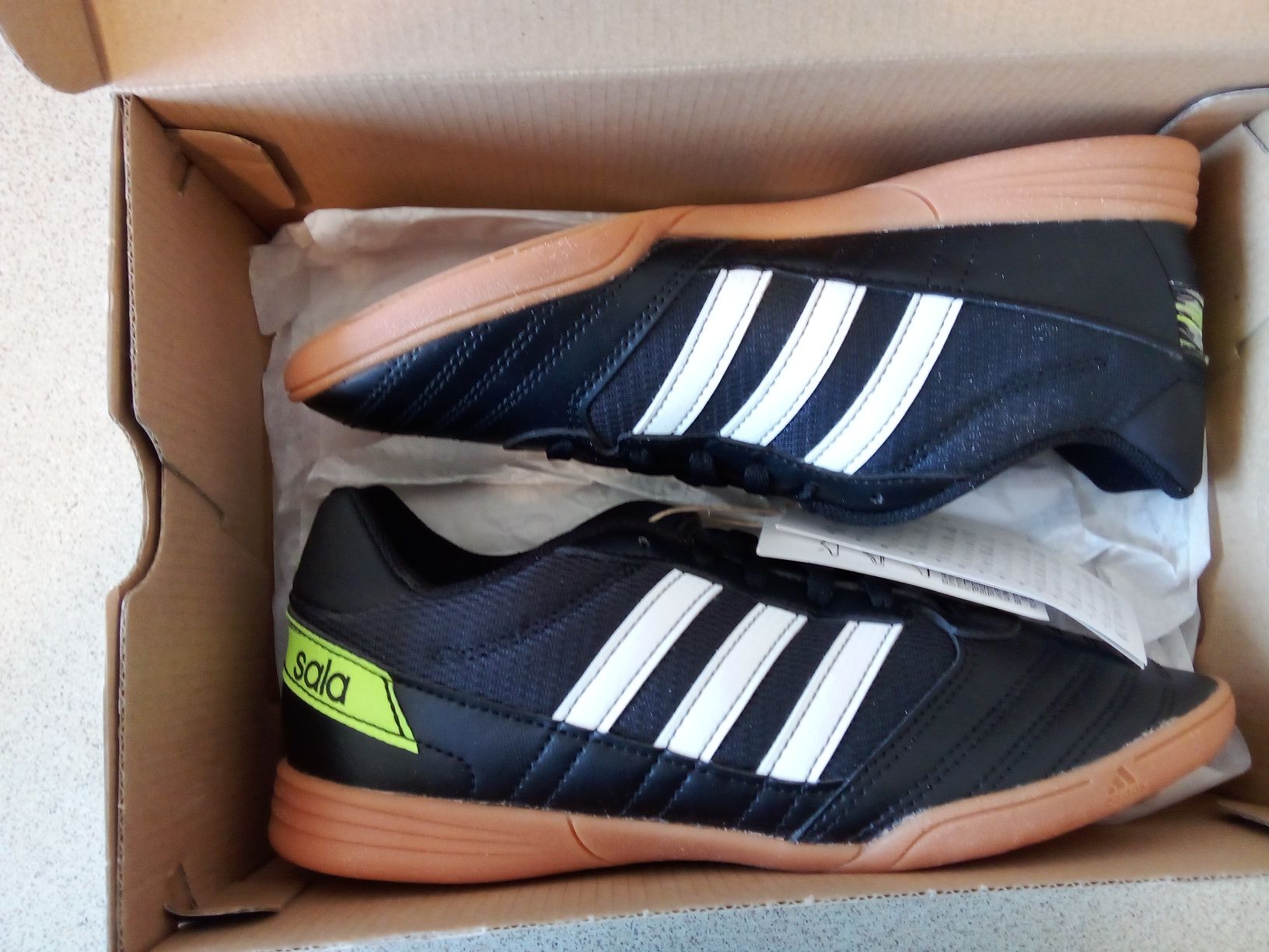 Buty Adidas Super Sala J