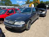 1999 Volvo v40 2.0b wszystkie części