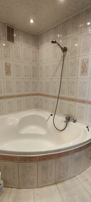 Продаж 3-х кімнатна квартира в центрі міста