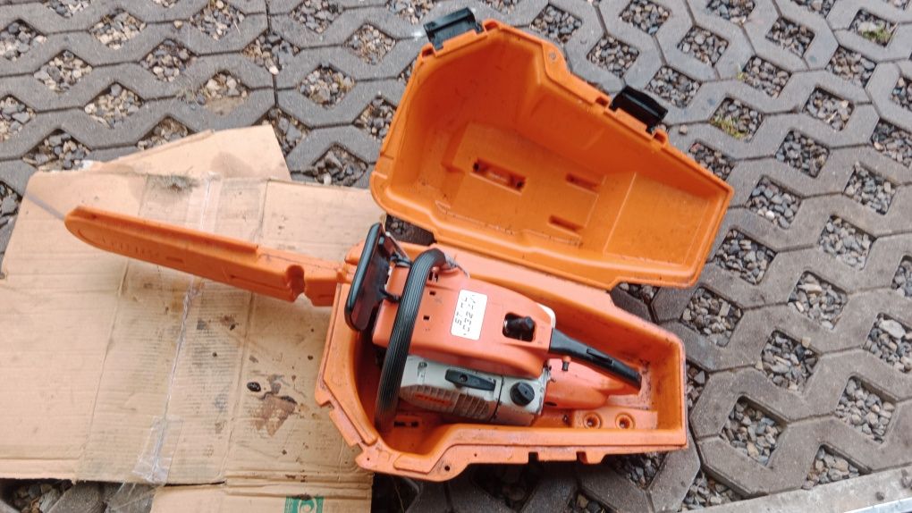Piła pilarka Stihl 032 AV