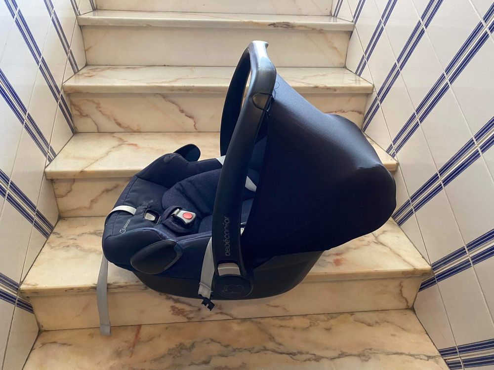 Cadeira automóvel bebé