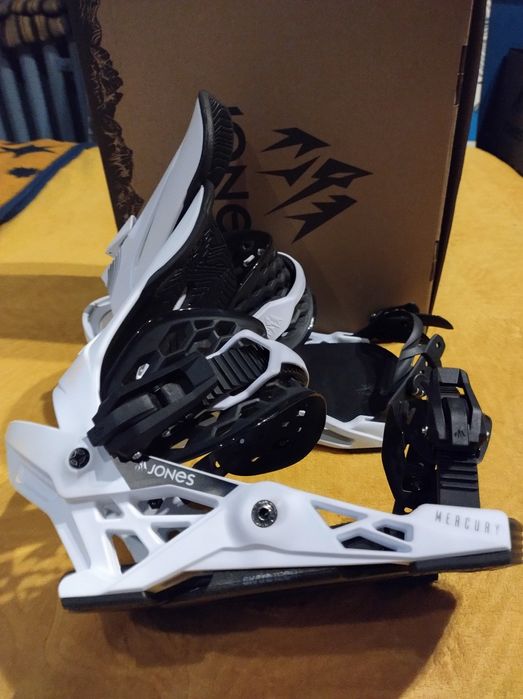 Okazja! 1199 zł zamiast 1500 zł za Wiazania Jones Mercury Cloud White