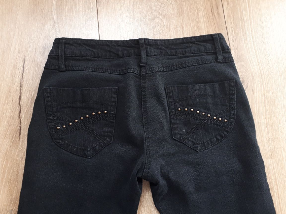 Spodnie jeans 38
