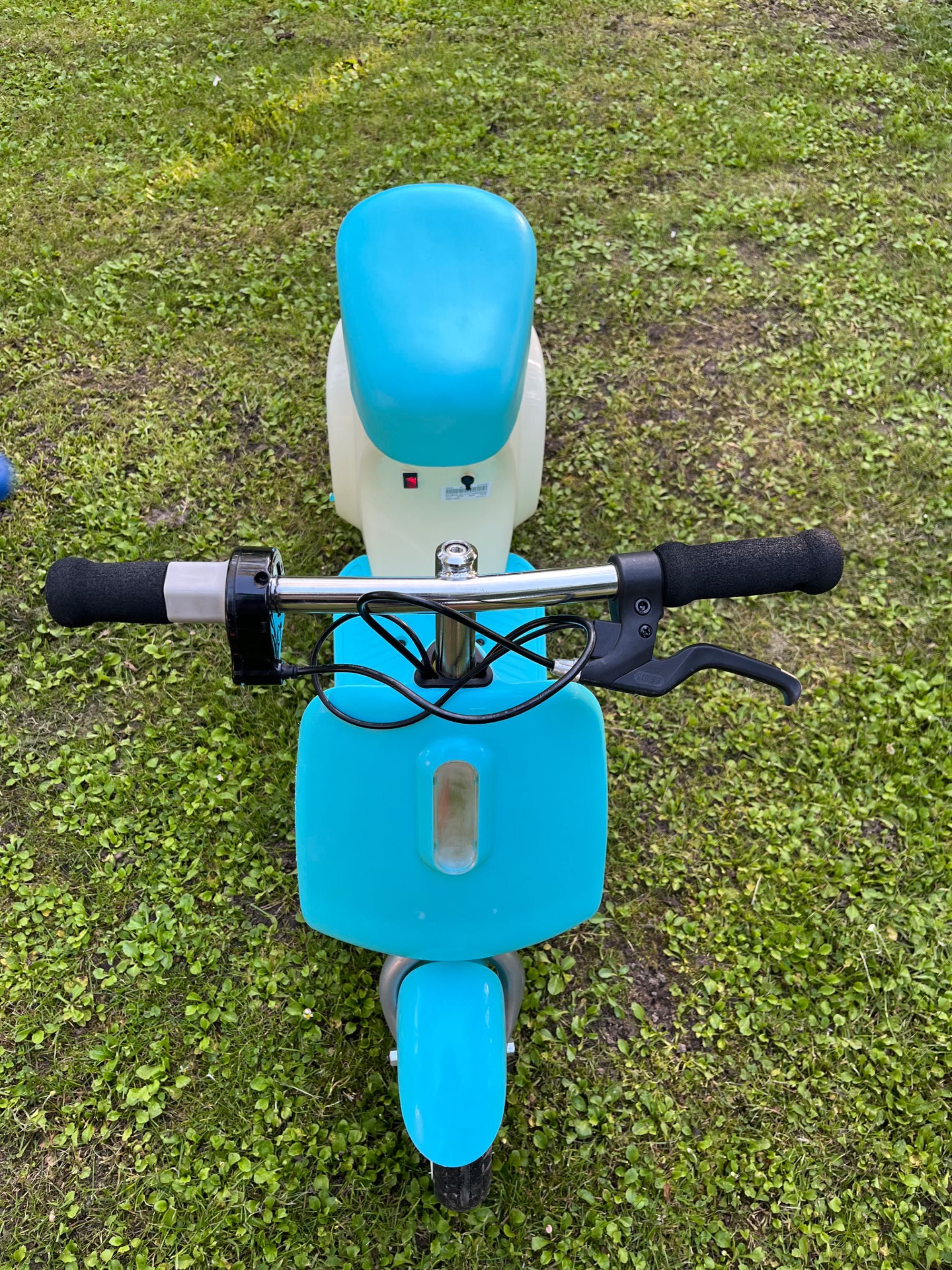 Motor Skuter elektryczny dla dzieci Razor Petite   NOWY większy AKU