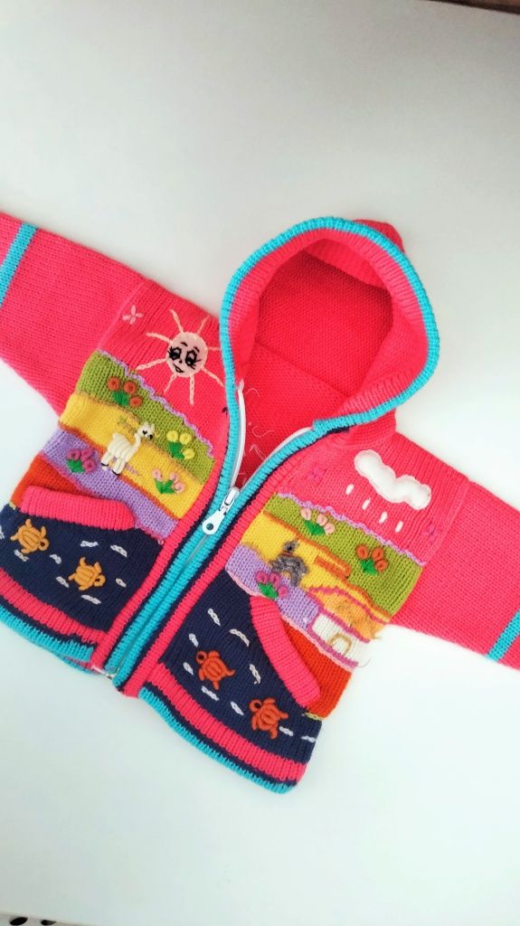 Sweterek handmade, szyty ręcznie, mięciutki, różowy, dziewczęcy, 68
