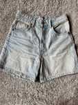 Szorty jeansowe spodenki niebieskie Zara, mom fit,