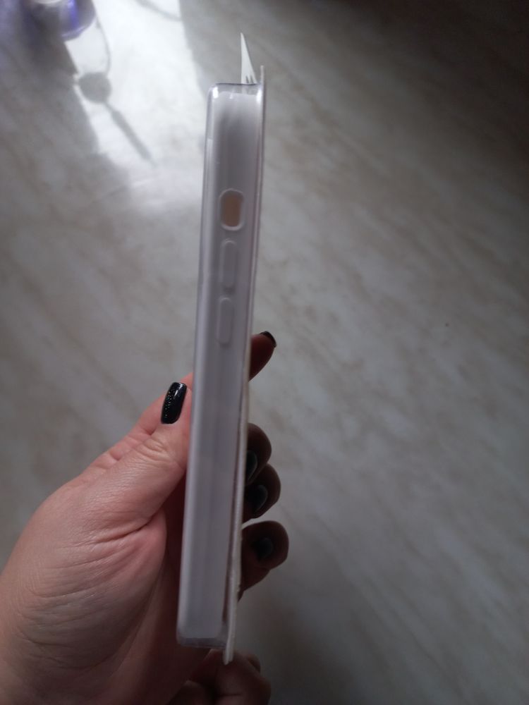 Чехол для iPhone 14 Pro білий новий