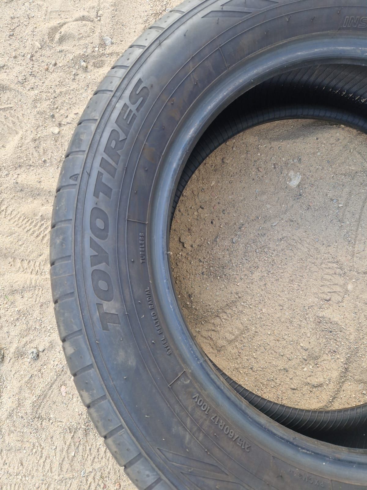 Opona Toyo 215 60 r 17   jedynka
