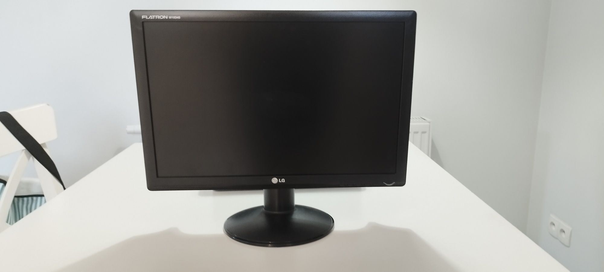 Zestaw komputer biurowy+monitor+klawiatura