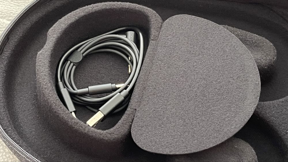 Auscultadores Sony WH-1000XM5
