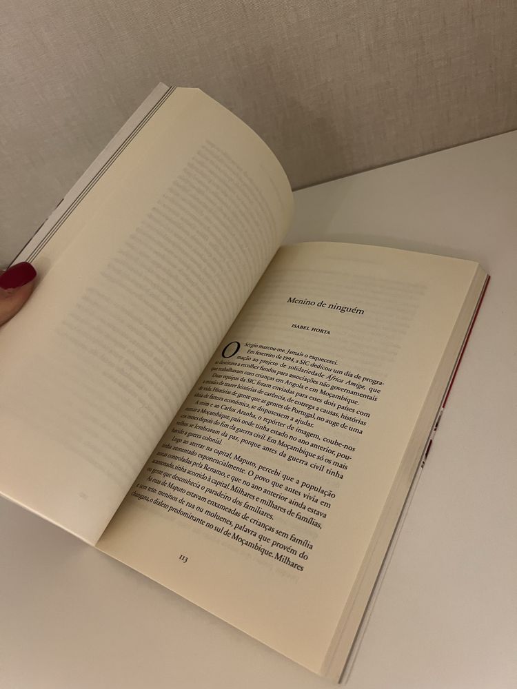 Livro: Histórias de uma revolução- SIC